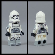 Load image into Gallery viewer, JONAK Toys UV Printed Figure- 41st Elite (Dual Mold Legs) w/ GCC Helmet
